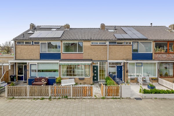 Kastanjelaan 27, 3181BK Rozenburg